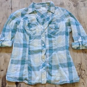 Passport long sleeve button up size M